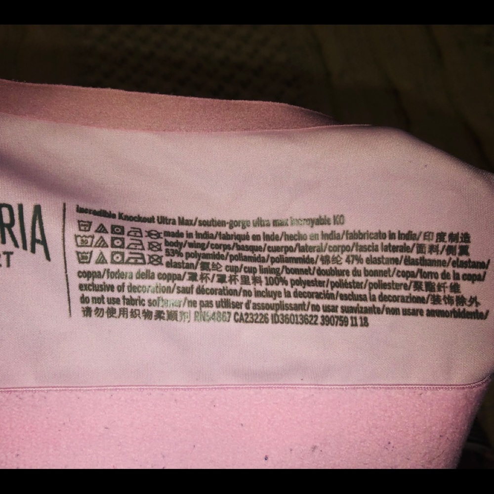 Victoria’s Secret Sports Bra - Picture 4 of 4